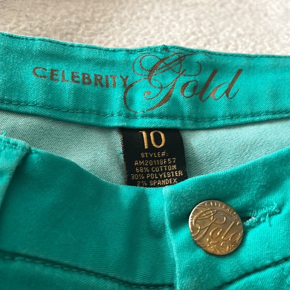 Jeans - Picture 2 of 3